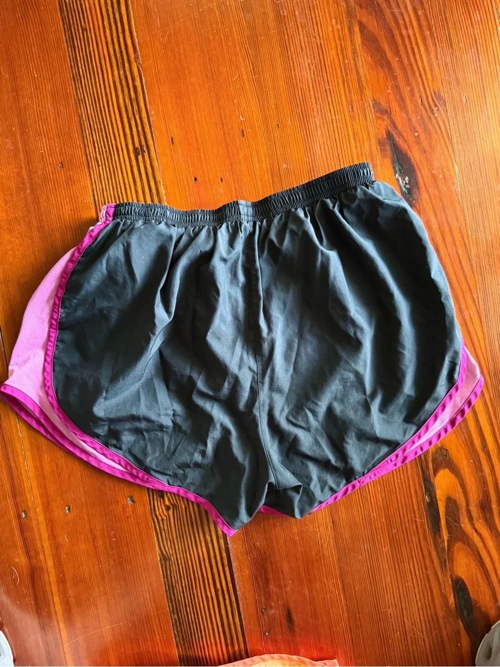 Nike Tempo shorts sz L black and pink